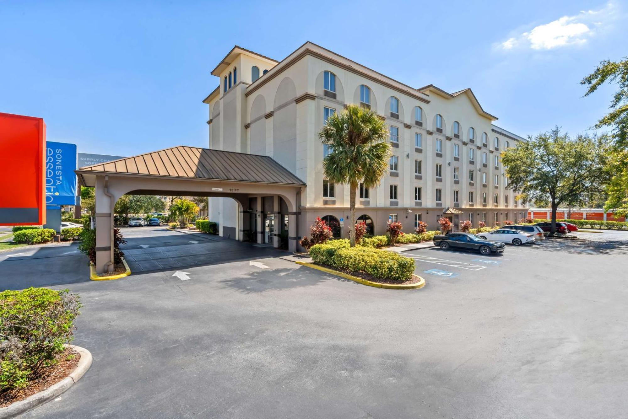 Sonesta Essential Orlando Hotel Bagian luar foto